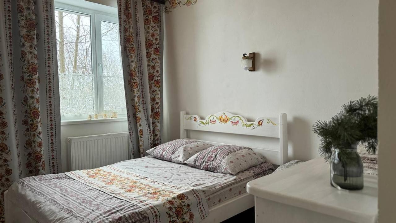 Hotel Ukrainochka à Slavsko Extérieur photo