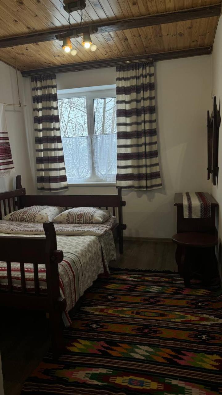 Hotel Ukrainochka à Slavsko Extérieur photo
