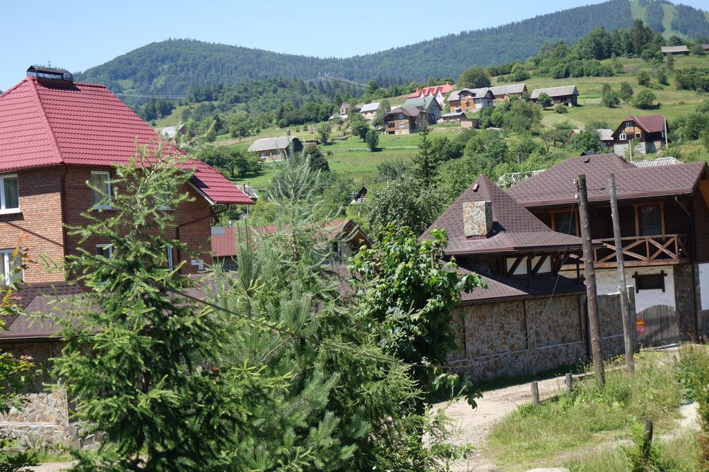 Hotel Ukrainochka à Slavsko Extérieur photo